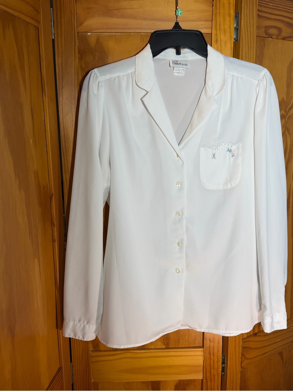 Vintage Levi Strauss & Co White Women's Collared Button Blouse with Embroidery